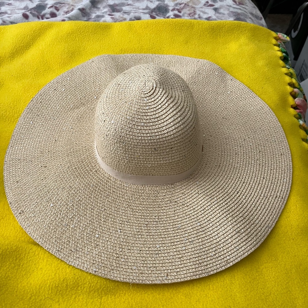 Floppy Summer hat with sparkles